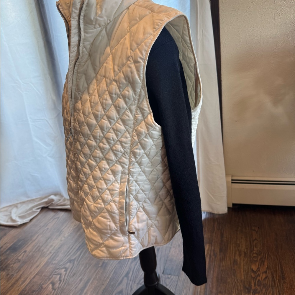 Talbots Quilted Shirttail Vest - Picture 2 of 9